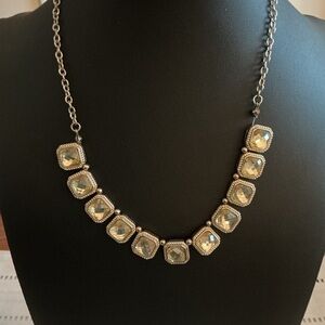 Citrine Color Vintage Style Gold Tone Necklace and Earring Set